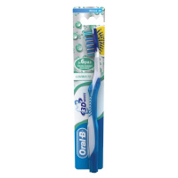 ORAL-B Зубная щетка 3D White Свежесть мягкая